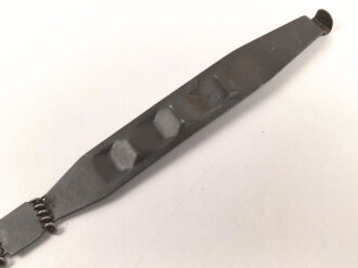 Einführstück für 50 Schuss Gurt MG34/42 der Wehrmacht. Hersteller dwc41