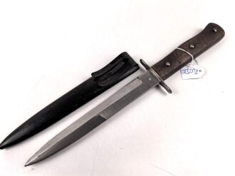 Luftwaffe, Kampfmesser, Stiefelmesser Wehrmacht. Klinge mit Luftwaffenabnahme. Scheide Originallack