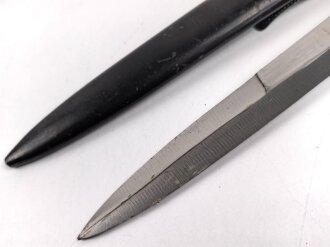 Luftwaffe, Kampfmesser, Stiefelmesser Wehrmacht. Klinge mit Luftwaffenabnahme. Scheide Originallack