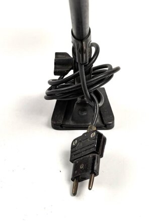 "Midgard" Lampe für Funkwagen der Wehrmacht. Luftwaffenblauer Originallack, Funktion nicht geprüft, mit der seltenen Halterung