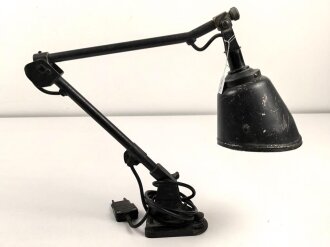 "Midgard" Lampe für Funkwagen der Wehrmacht. Luftwaffenblauer Originallack, Funktion nicht geprüft, mit der seltenen Halterung