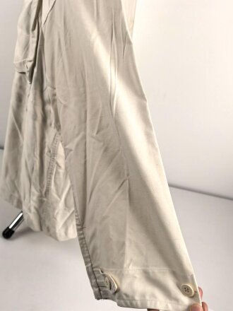 Luftwaffe, Wintertarnjacke mit Hose, so in der Notausrüstung von Flugzeugen geführt. Ungetragenes Set, keinerlei Stempelung, der Adler direkt ausgestickt, habe ich so noch nie gesehen.