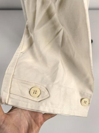 Luftwaffe, Wintertarnjacke mit Hose, so in der Notausrüstung von Flugzeugen geführt. Ungetragenes Set, keinerlei Stempelung, der Adler direkt ausgestickt, habe ich so noch nie gesehen.