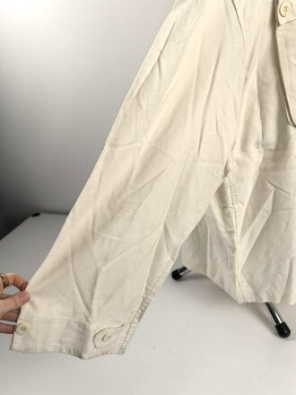 Luftwaffe, Wintertarnjacke mit Hose, so in der Notausrüstung von Flugzeugen geführt. Ungetragenes Set, keinerlei Stempelung, der Adler direkt ausgestickt, habe ich so noch nie gesehen.