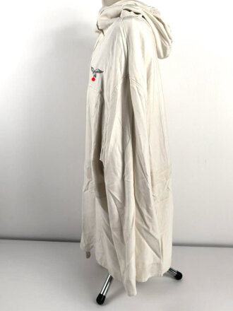 Luftwaffe, Wintertarnjacke mit Hose, so in der Notausrüstung von Flugzeugen geführt. Ungetragenes Set, keinerlei Stempelung, der Adler direkt ausgestickt, habe ich so noch nie gesehen.