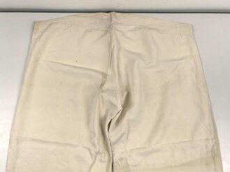 Luftwaffe, Wintertarnjacke mit Hose, so in der Notausrüstung von Flugzeugen geführt. Ungetragenes Set, keinerlei Stempelung, der Adler direkt ausgestickt, habe ich so noch nie gesehen.