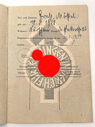 Ausweise eines Angehörigen der Flieger HJ und des NSFK. Träger des HJ Schießabzeichen sowie des HJ Leistungsabzeichen in silber.