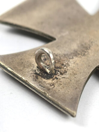 Eisernes Kreuz 1. Klasse 1939 im Etui. Hersteller Paul Meybauer Berlin. das Kreuz mit voller schwärzung in gutem Zustand