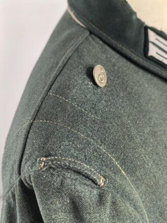 Heer, Feldbluse für Mannschaften Modell 1936. Stark getragenes Kammerstück, die Effekten neuzeitlich ergänzt