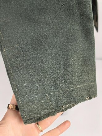 Heer, Feldbluse für Mannschaften Modell 1936. Stark getragenes Kammerstück, die Effekten neuzeitlich ergänzt