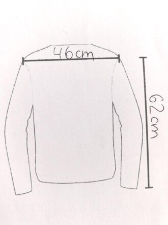 Feldbluse in Drillichmaterial. Heeresschnitt, aber eher Polizeigrünes Material. Weder Brust- noch Ärmeladlerabdruck, dafür deutliche , relativ große Kragenspiegelabdrücke. Getragenes Kammerstück