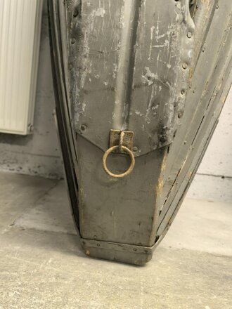 "Ackja" Schlitten Wehrmacht, so unter anderem von der Gebirgstruppe benutzt. Länge etwa 250cm, Guter Zustand, selten. KEIN VERSAND