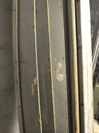 "Ackja" Schlitten Wehrmacht, so unter anderem von der Gebirgstruppe benutzt. Länge etwa 250cm, Guter Zustand, selten. KEIN VERSAND