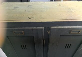 Luftwaffe Spind datiert 1940. Originallack, guter Zustand. Kein Versand