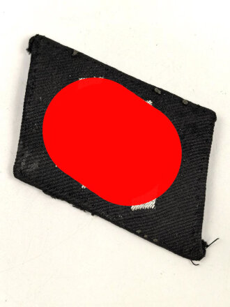 Waffen SS, einzelner Kragenspiegel für Unteroffiziere. Maschinengestickter Metallfaden, getragenes Stück