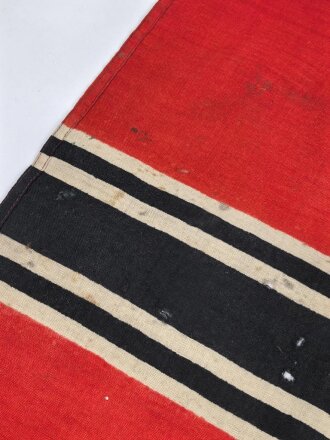 Kriegsmarine, Reichskriegsflagge 50 x 85cm, kleine Ausführung für U-Boote. Altersspuren