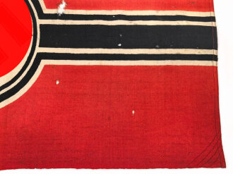 Kriegsmarine, Reichskriegsflagge 50 x 85cm, kleine Ausführung für U-Boote. Altersspuren
