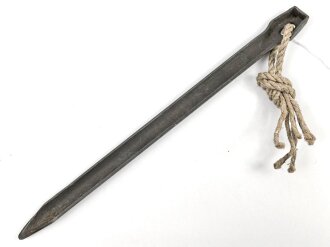 Eiserner Zelthäring Wehrmacht, Originallack, datiert...