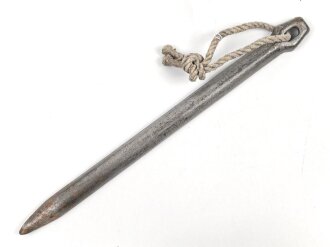 Eiserner Zelthäring Wehrmacht, Originallack, datiert 1941