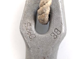 Zelthäring aus Leichtmetall. Wehrmacht, datiert 1938, leicht verbogenes Stück