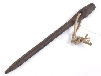 Zelthäring Wehrmacht aus Preßmasse, datiert 1942