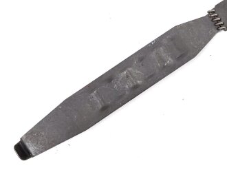 Einführstück für 50 Schuss Gurt MG34/42 der Wehrmacht. Hersteller 1.37 BSW