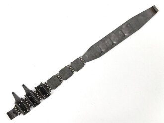 Einführstück für 50 Schuss Gurt MG34/42 der Wehrmacht. Hersteller dfb 2. 42