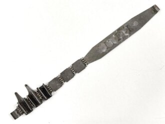 Einführstück für 50 Schuss Gurt MG34/42 der Wehrmacht. Hersteller ST 2.39