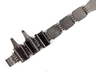 Einführstück für 50 Schuss Gurt MG34/42 der Wehrmacht. Hersteller ST 2.39