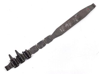 Einführstück für 50 Schuss Gurt MG34/42 der Wehrmacht. Hersteller dej 10.40