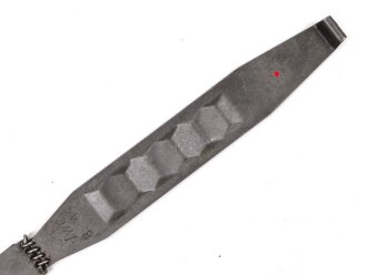 Einführstück für 50 Schuss Gurt MG34/42 der Wehrmacht. Hersteller dwc 8.41