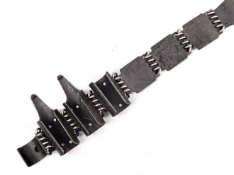 Einführstück für 50 Schuss Gurt MG34/42 der Wehrmacht. Hersteller 12.40