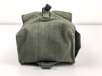 Großbritannien, Pattern 1944 basic ammo pouch right, 1945 dated