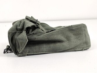 Großbritannien, Pattern 1944 basic ammo pouch left, 1945 dated