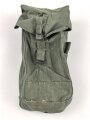 Großbritannien, Pattern 1944 basic ammo pouch left, 1945 dated