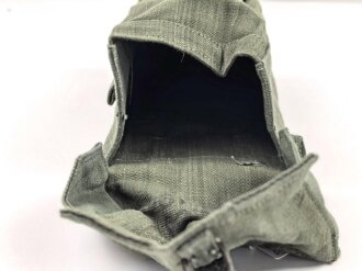 Großbritannien, Pattern 1944 basic ammo pouch left, 1945 dated