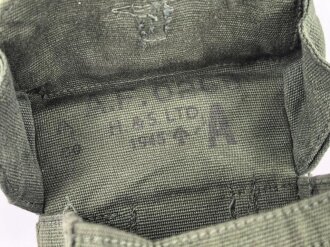 Großbritannien, Pattern 1944 basic ammo pouch left, 1945 dated