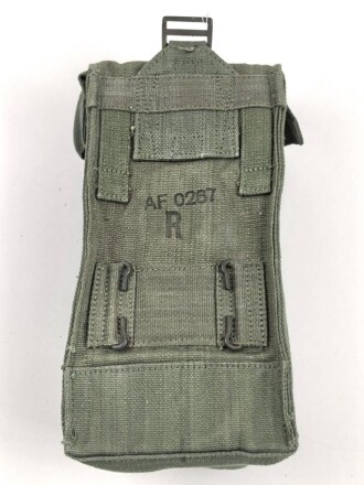Großbritannien, Pattern 1944 basic ammo pouch right, 1945 dated