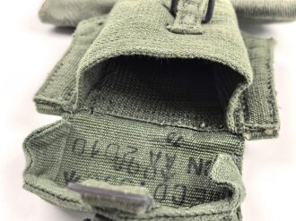 Großbritannien, Pattern 1944 pistol and ammunition pouch set, 1945 dated