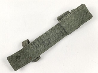 Großbritannien, Pattern 1944 bayonet frog, 1945 dated