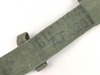 Großbritannien, Pattern 1944 bayonet frog, 1945 dated