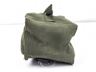 Großbritannien, 1984 dated ammo pouch