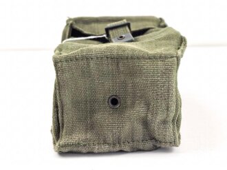 Großbritannien, 197? dated pouch