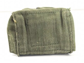 Großbritannien, 197? dated pouch