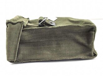Großbritannien, 197? dated pouch