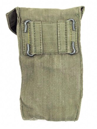 Großbritannien, 197? dated pouch