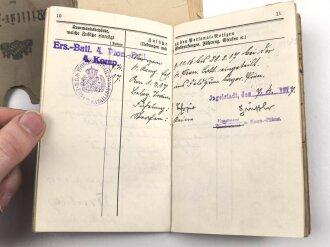 Bayern, Militärpaß , Diensteintritt am 23.6.15 bei Pionier Park Komp. 10. Frankreichfeldzug, Eisernes Kreuz 2. Klasse 1918. In defekter Hülle.
