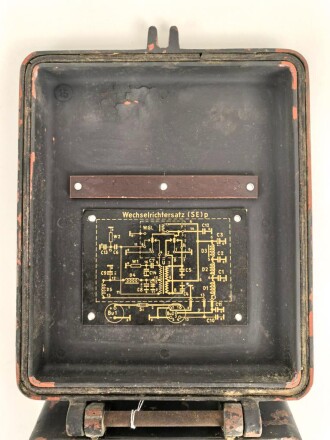 Wechselrichtersatz p " WS( SE)  p datiert 1944, verwendet für Funksprechgeräte a, d und f. Ungereinigtes Stück, Funktion nicht geprüft