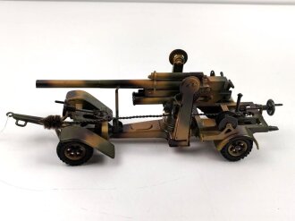 8,8cm Flak aufgeprotzt. Blechspielzeug der Firma Lineol ....
