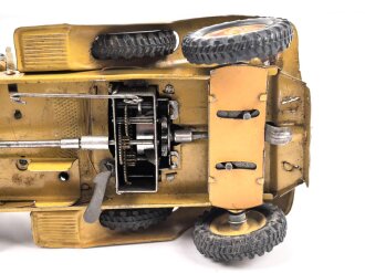 Wehrmachts Fahrzeug mit 4 Luftwaffensoldaten. Blechspielzeug der Firma Lineol . In gutem Gesamtzustand, ungereinigtes Stück